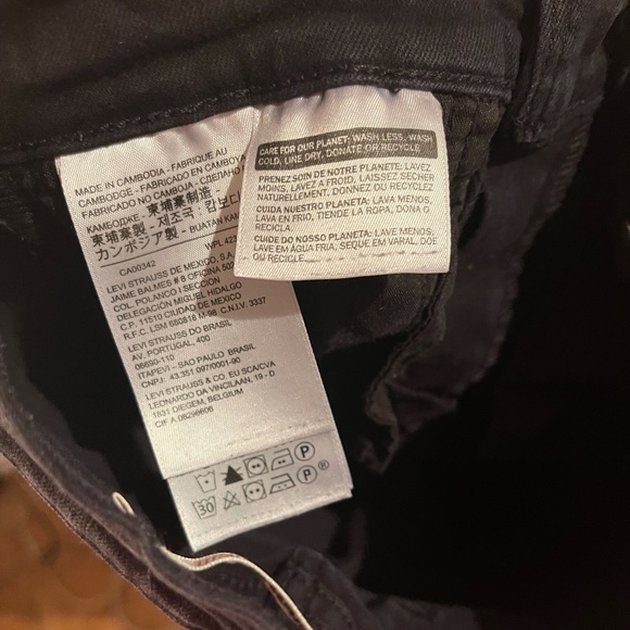 Levi’s - Picture 5 of 13